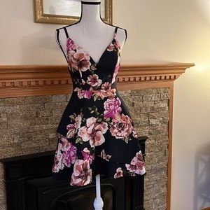 Juniors Speechless Size 3 Cocktail Dress‎ NWT 🌸